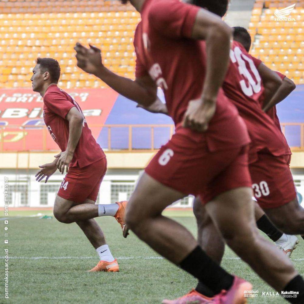 Pemain baru PSM Makassar, Bektur Talgat Uulu, dalam sesi latihan bersama di Stadion Wibawa Mukti Cikarang pada Rabu 22 September 2021. (Instagram.com/psm_makassar)
