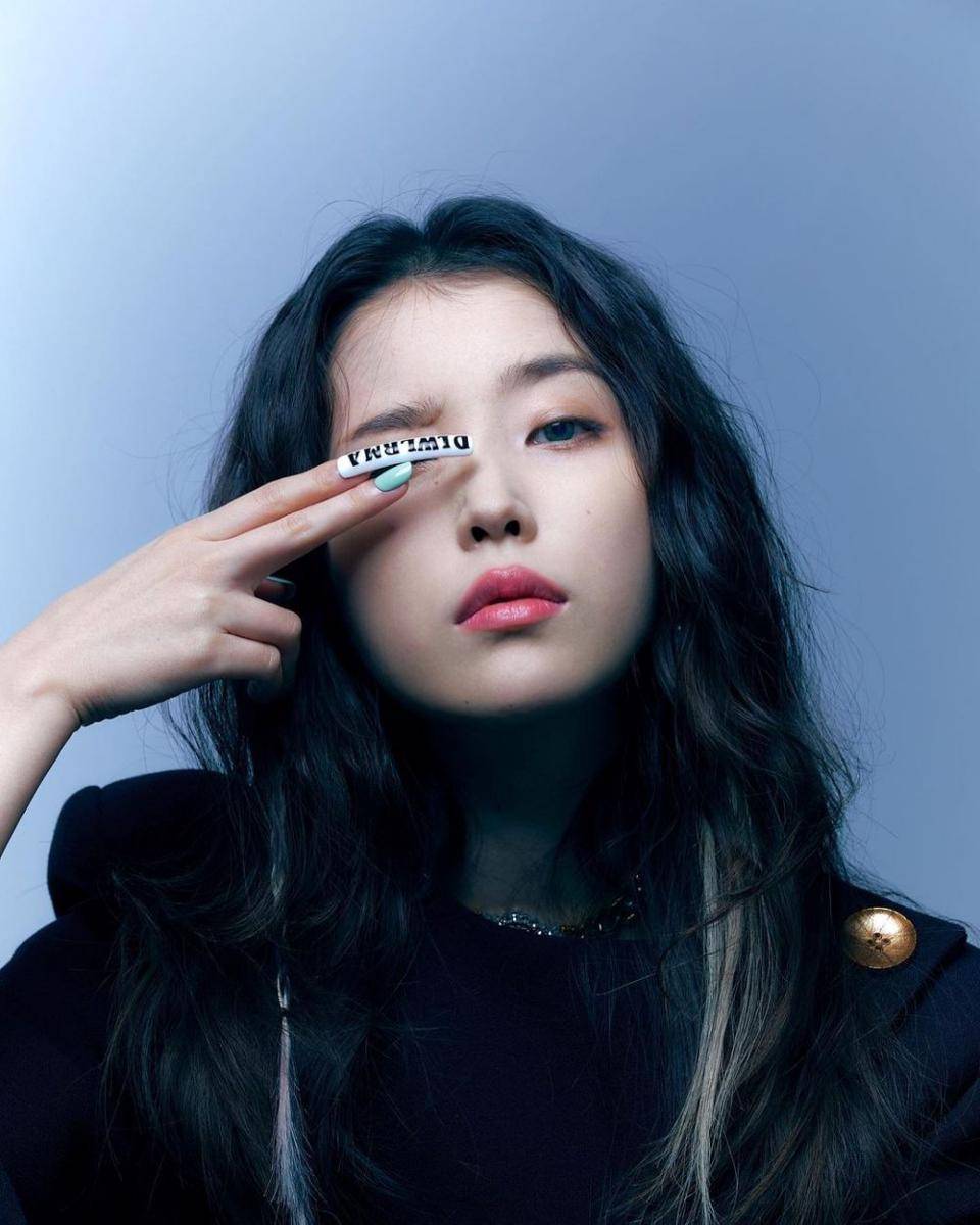 potret IU (instagram.com/dlwlrma)