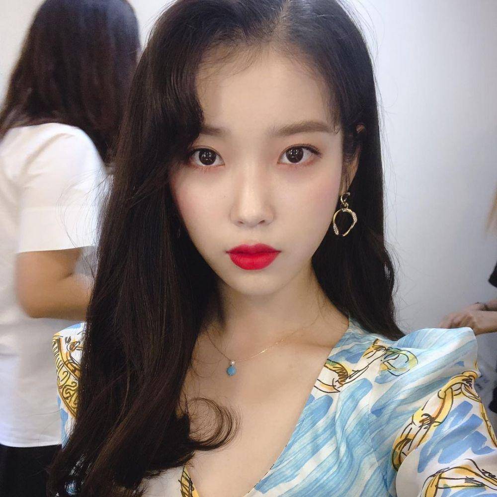 potret IU (instagram.com/dlwlrma)