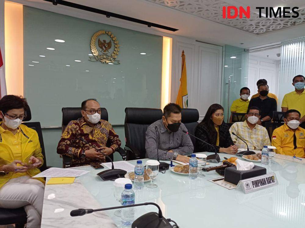 Konferensi pers Partai Golkar terkait penetapan Azis Syamsuddin sebagai tersangka oleh KPK, di gedung DPR/MPR, Jakarta, Sabtu (25/9/2021) (IDN Times/Sachril)