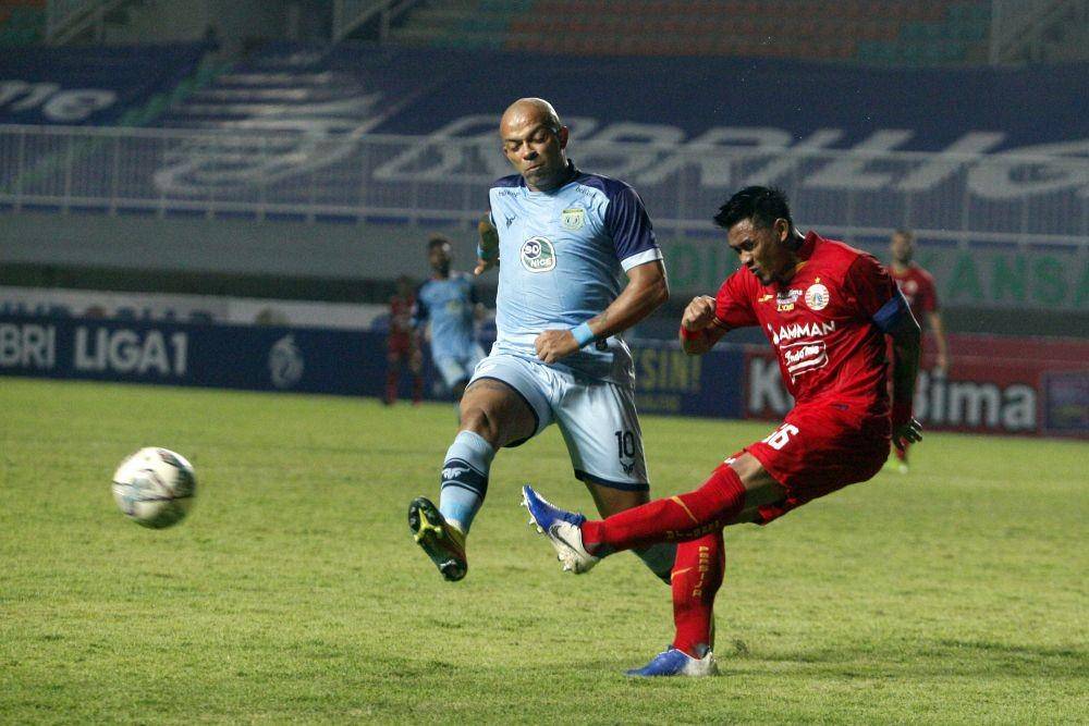 Persija meraih kemenangan perdana musim ini setelah mengalahkan Persela 2-1 pada pekan kelima di di Liga 1 2021/2022. (ANTARA/Yulius Satria Wijaya/hp).