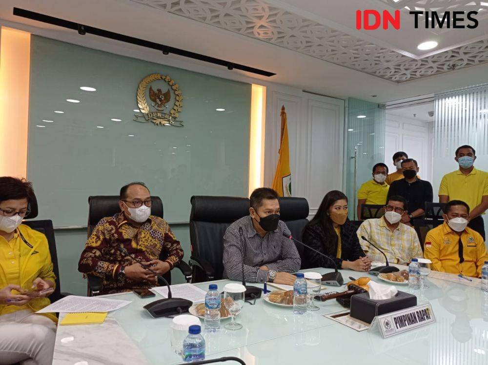 Konferensi pers Partai Golkar terkait penetapan Azis Syamsuddin sebagai tersangka oleh KPK, di gedung DPR/MPR, Jakarta, Sabtu (25/9/2021) (IDN Times/Sachril)