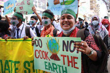 Unjuk rasa Fridays for Future di Barishal, Bangladesh pada 24 Septmber 2021. (Twitter.com/Fridays For Future Bangladesh)