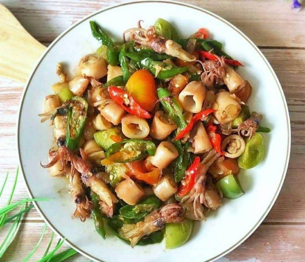 potret hidangan cumi asin cabe ijo (isntagram.com/in__dri)