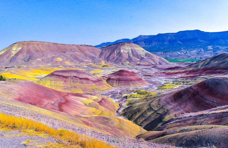 John Day Fossil Beds (instagram.com/the.hungryhiker)