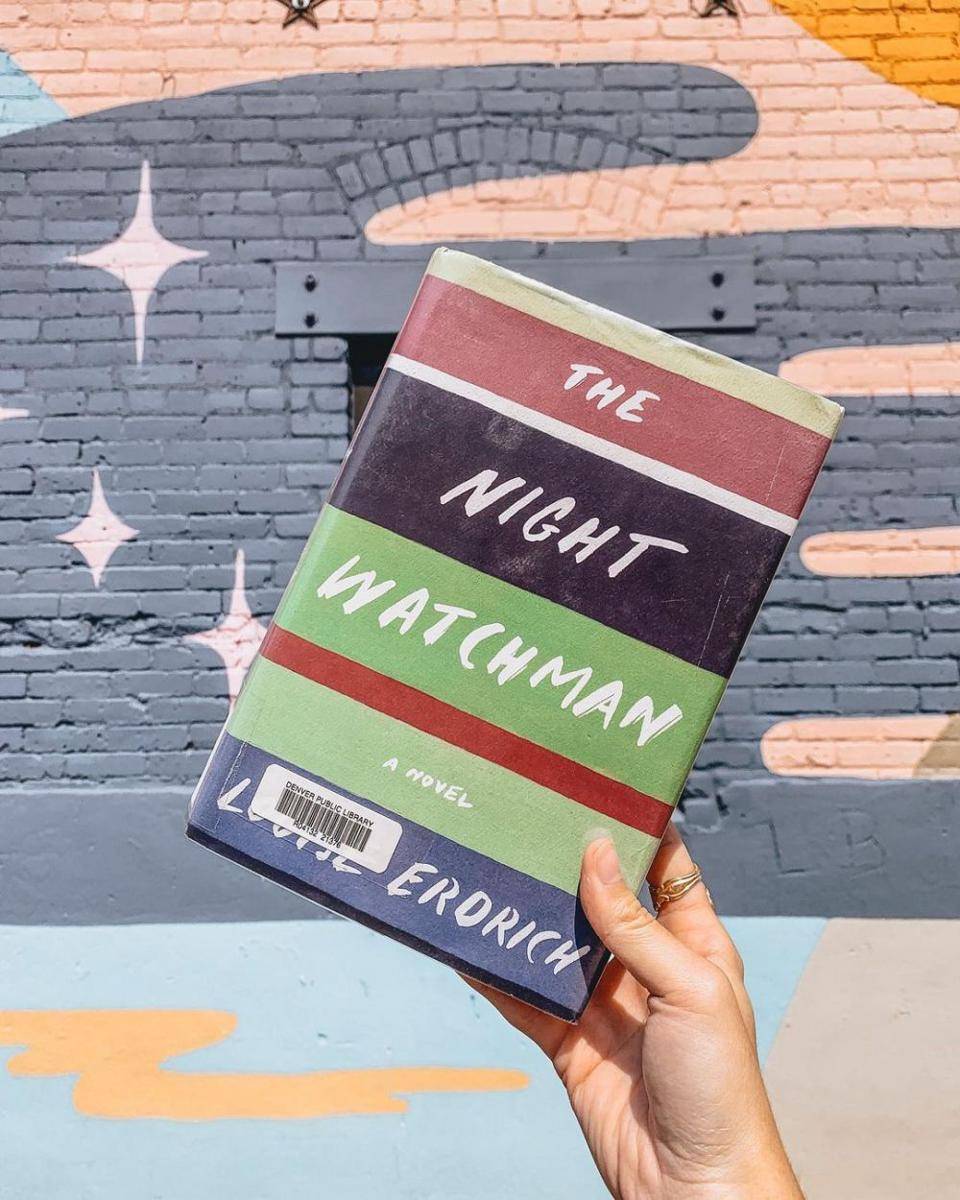 buku karya Louise Erdrich (instagram.com/joyluck.bookclub)