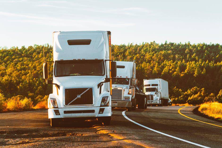 Ilustrasi truk. (Pexels.com/Quintin Gellar)