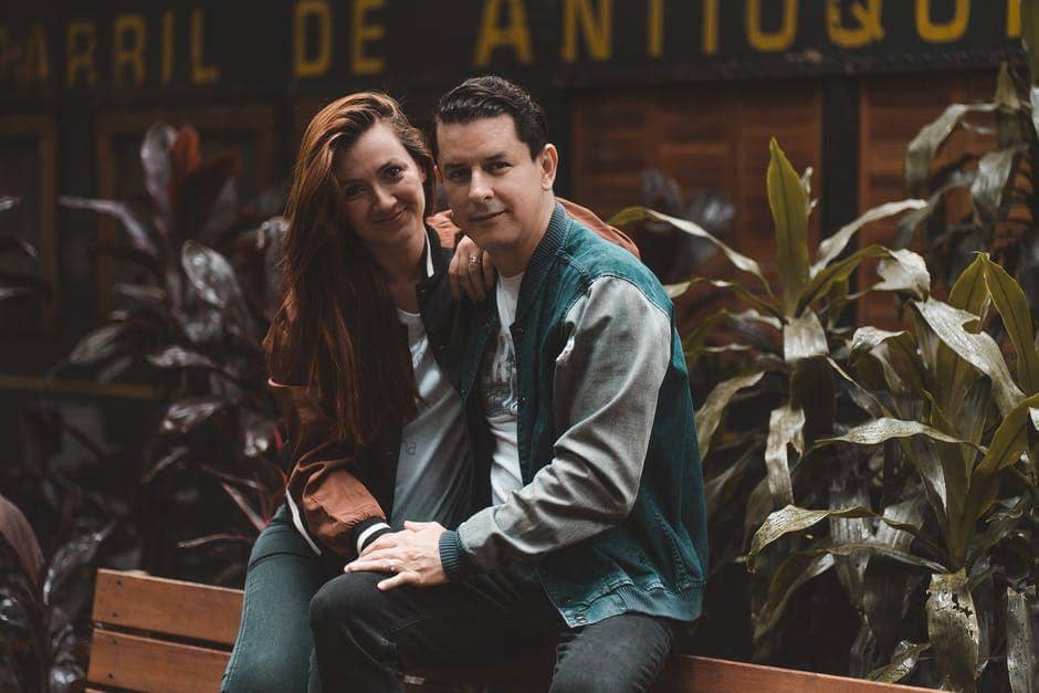 ilustrasi pasangan (pexels.com/cleyder-duque-1585619)