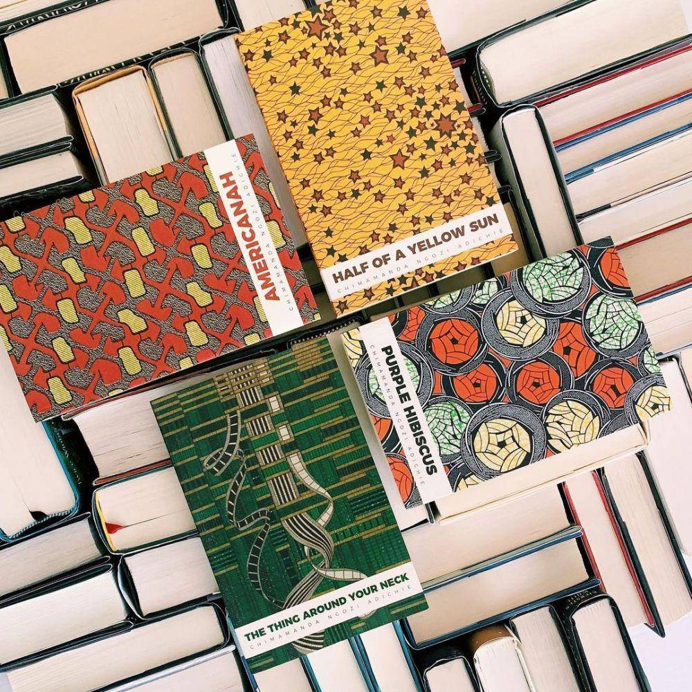 buku karya Chimamanda Ngozi Adichie (instagram.com/vellichorblues)