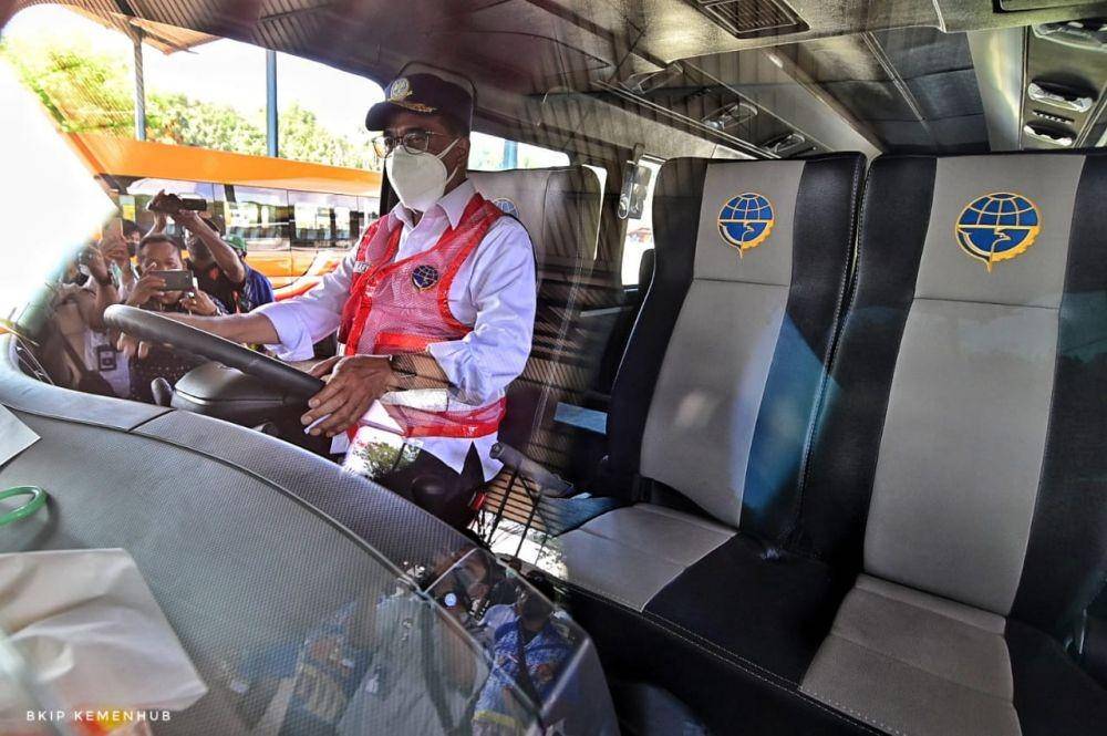 Menteri Perhubungan Budi Karya Sumadi meninjau sejumlah sarana dan prasarana infrastruktur transportasi di Jayapura dan Merauke (Sc: Biro Komunikasi dan Informasi Publik Kementerian Perhubungan)