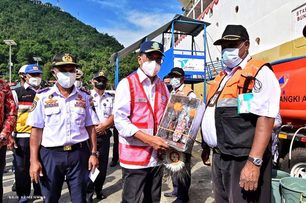 Menteri Perhubungan Budi Karya Sumadi meninjau sejumlah sarana dan prasarana infrastruktur transportasi di Jayapura dan Merauke (Sc: Biro Komunikasi dan Informasi Publik Kementerian Perhubungan)
