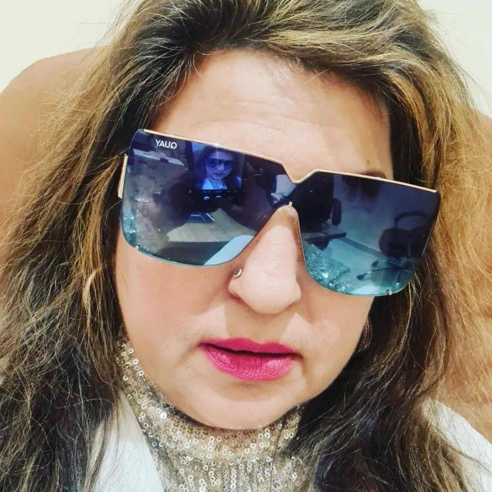 Cast film India Ajab Prem Ki Ghazab Kahani (Instagram.com/dollybindra/)