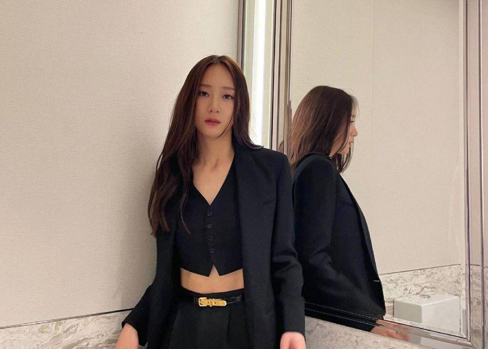 Krystal (instagram.com/vousmevoyez)