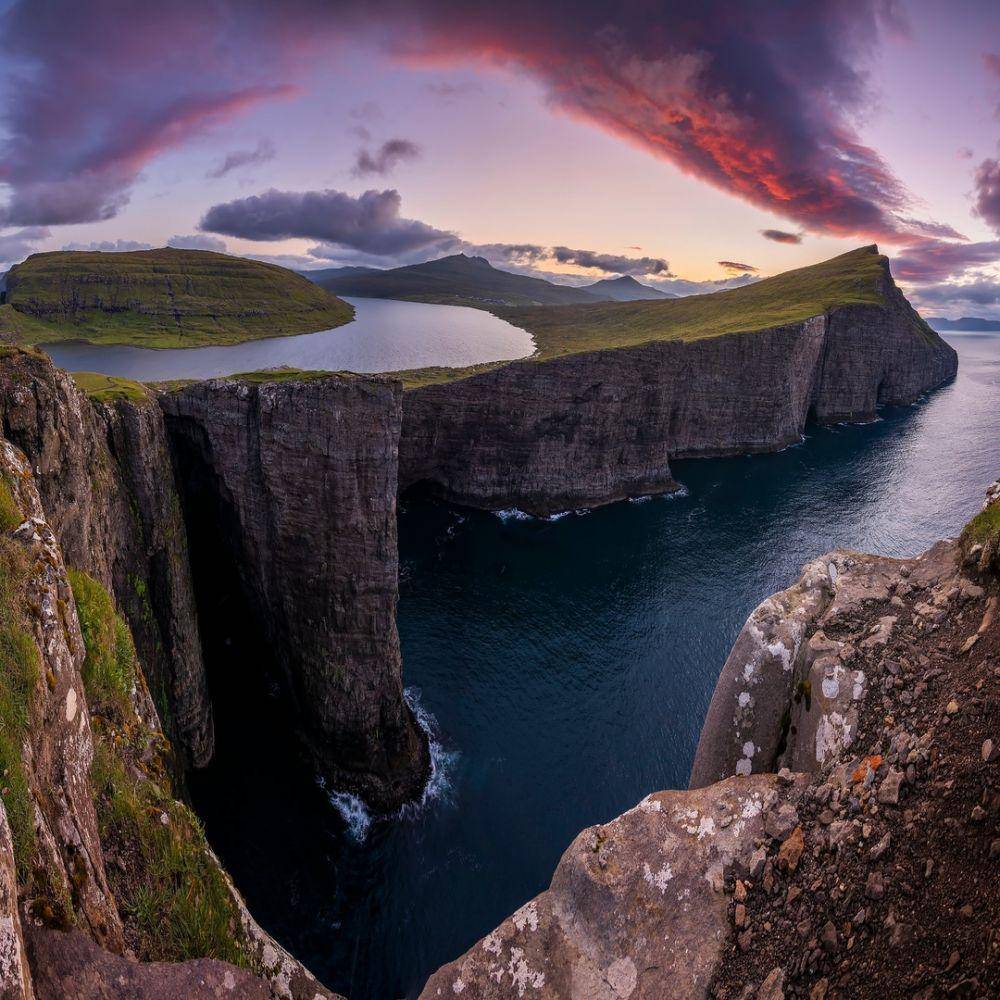potret Danau Leitisvatn (instagram.com/anton_petrus)