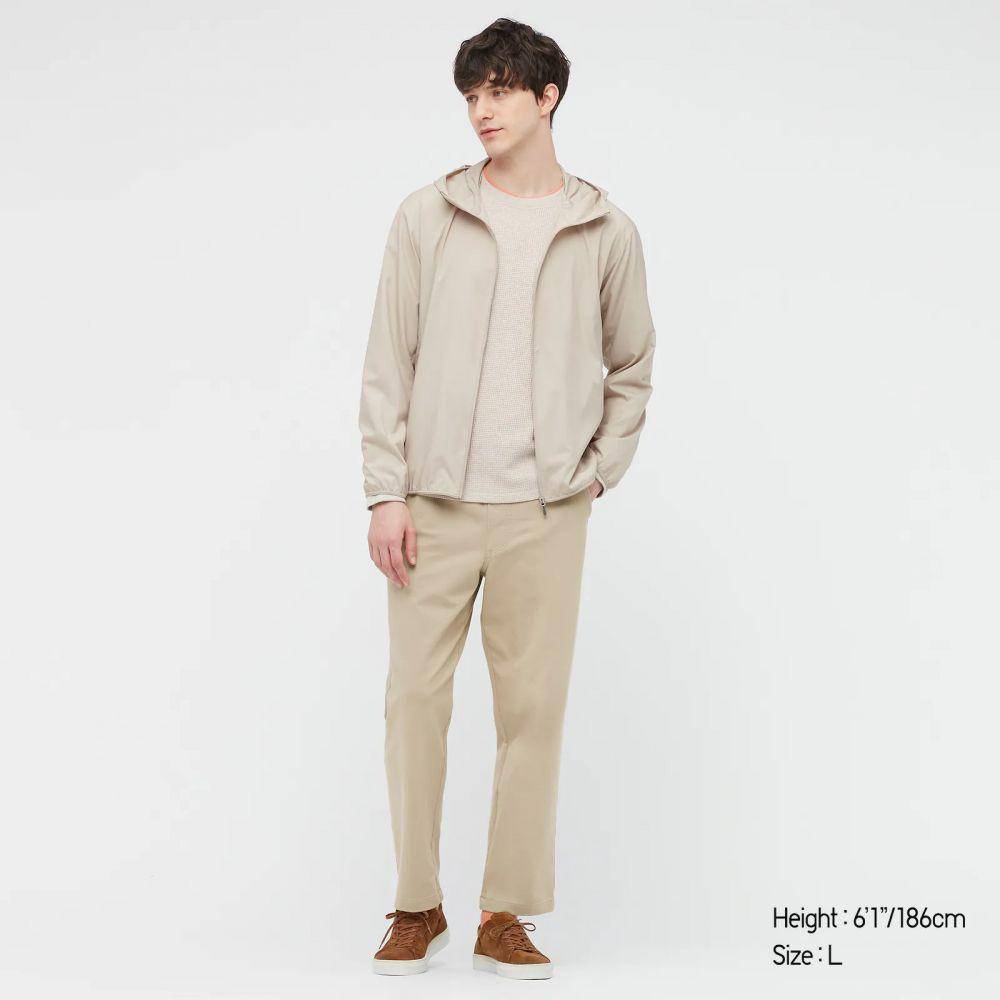 Ilustrasi celana khaki (uniqlo.com)