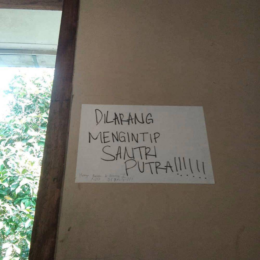 potret ngintip (instagram.com/santriwatiindonesia)
