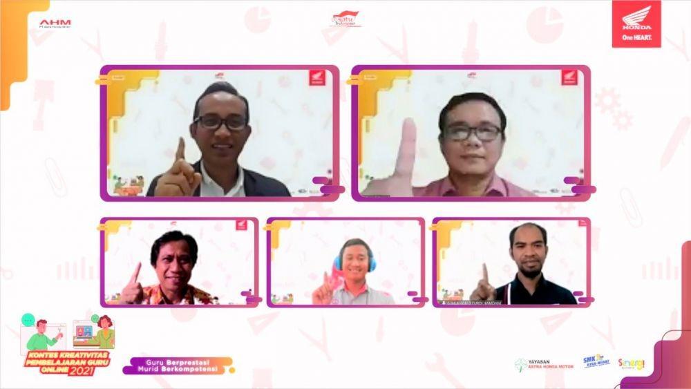 Hendri Nurcahyo, Terpilih Jadi Guru SMK Terbaik dalam Mengajar Online