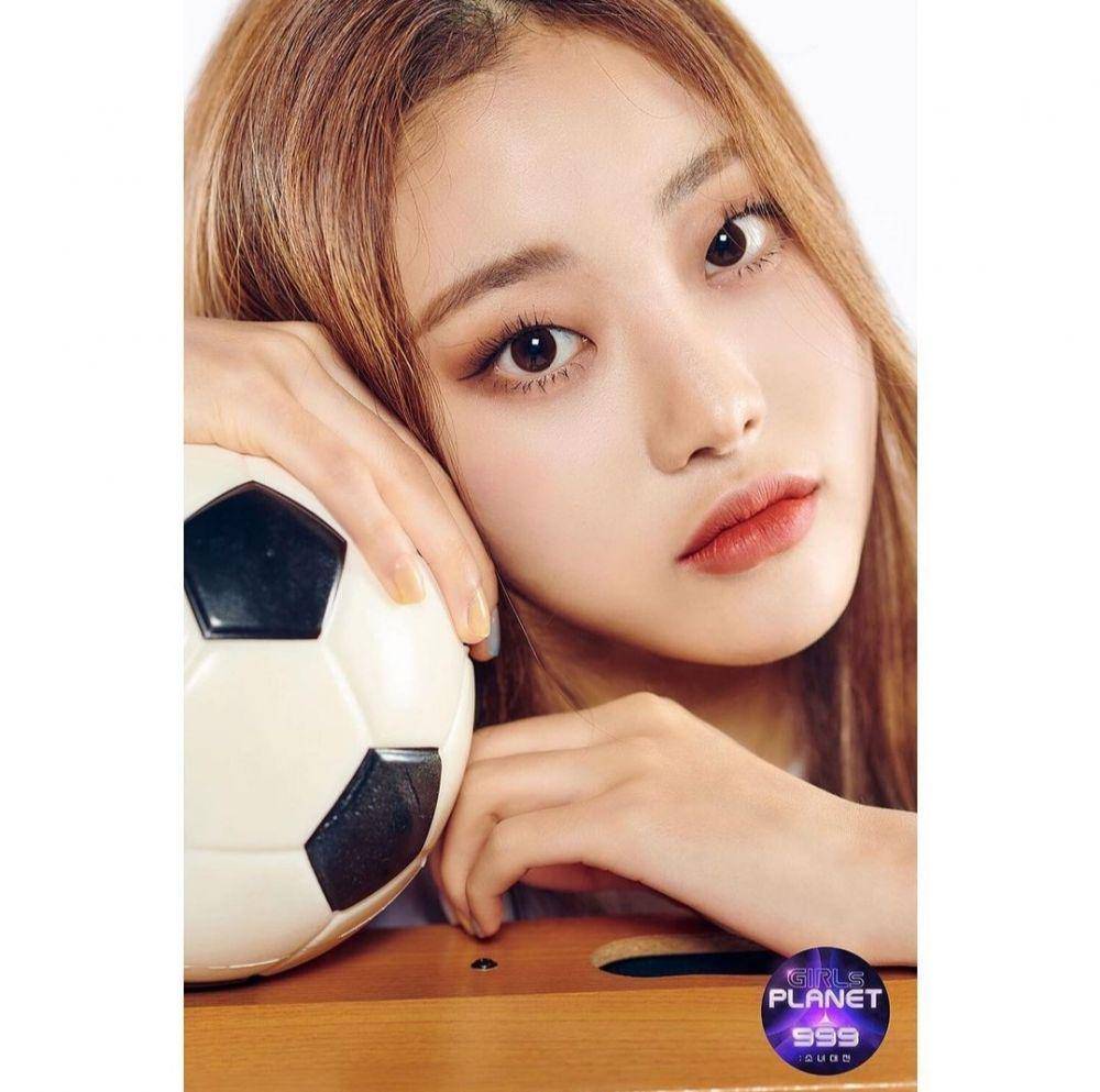 Kim Su Yeon (instagram.com/girlsplanet999)