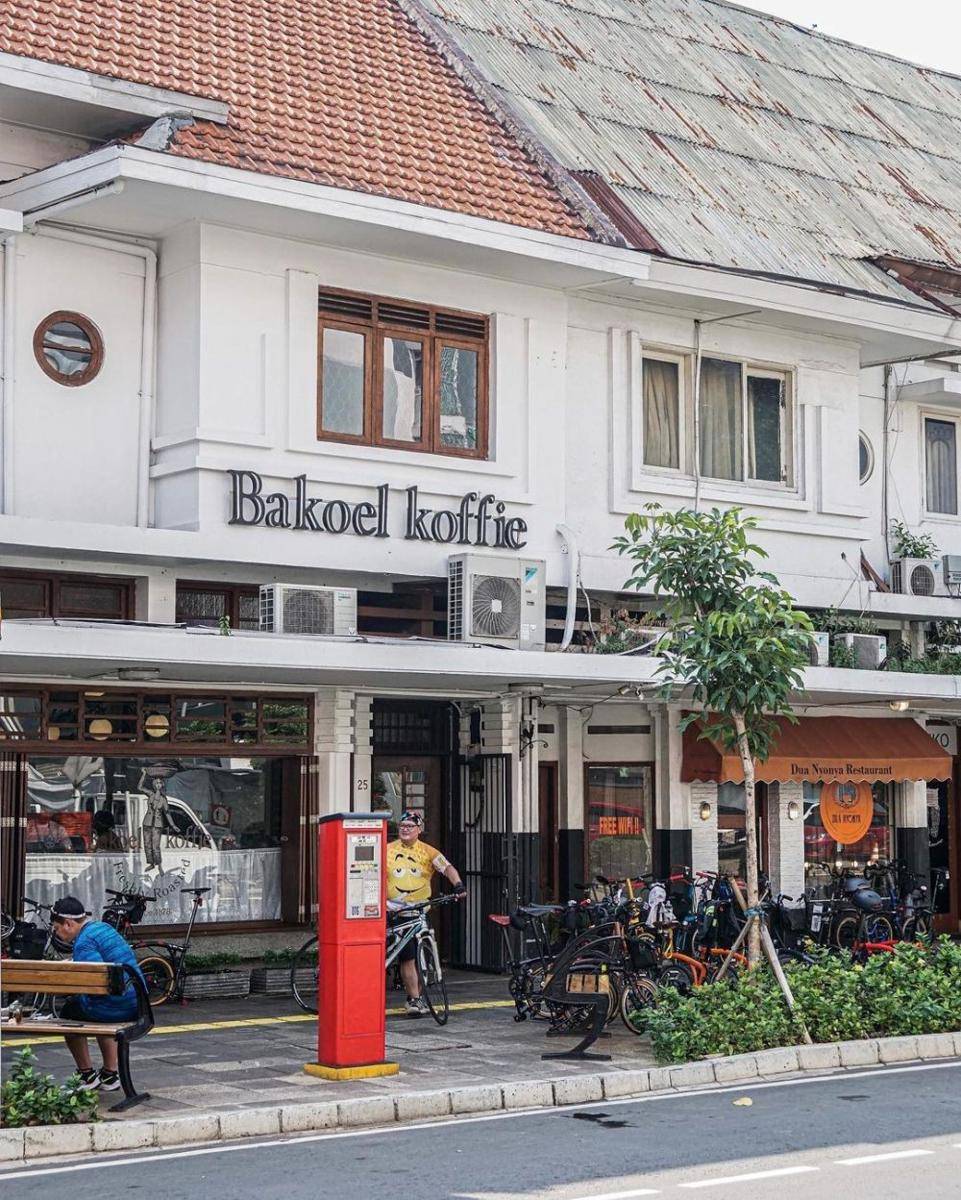 Bakoel Koffie (instagram.com/lele_moto)
