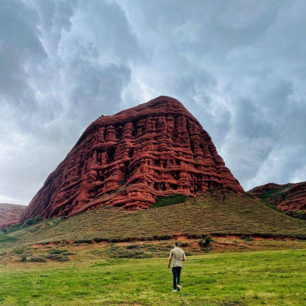Seven Bull Rocks (instagram.com/triplegend)