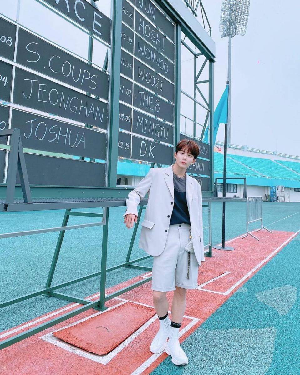 Jeonghan SEVENTEEN (instagram.com/jeonghaniyoo_n)