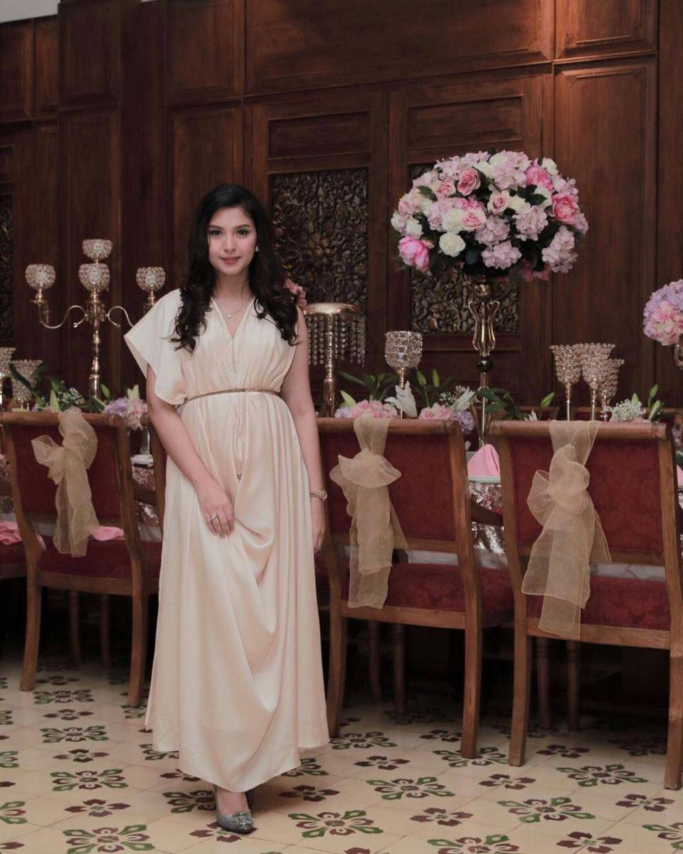 Gaya Kondangan Alisia Rininta (instagram.com/alisiarininta22)