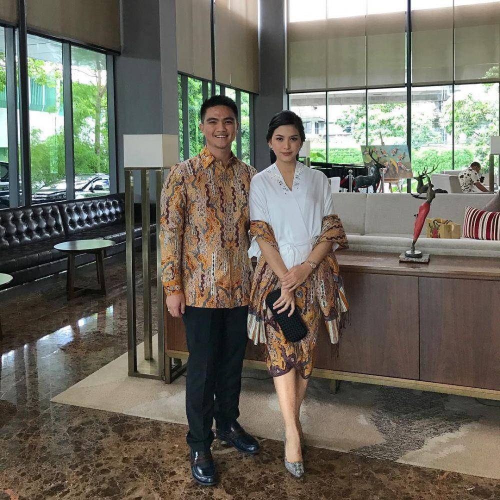 Gaya Kondangan Alisia Rininta (instagram.com/alisiarininta22)