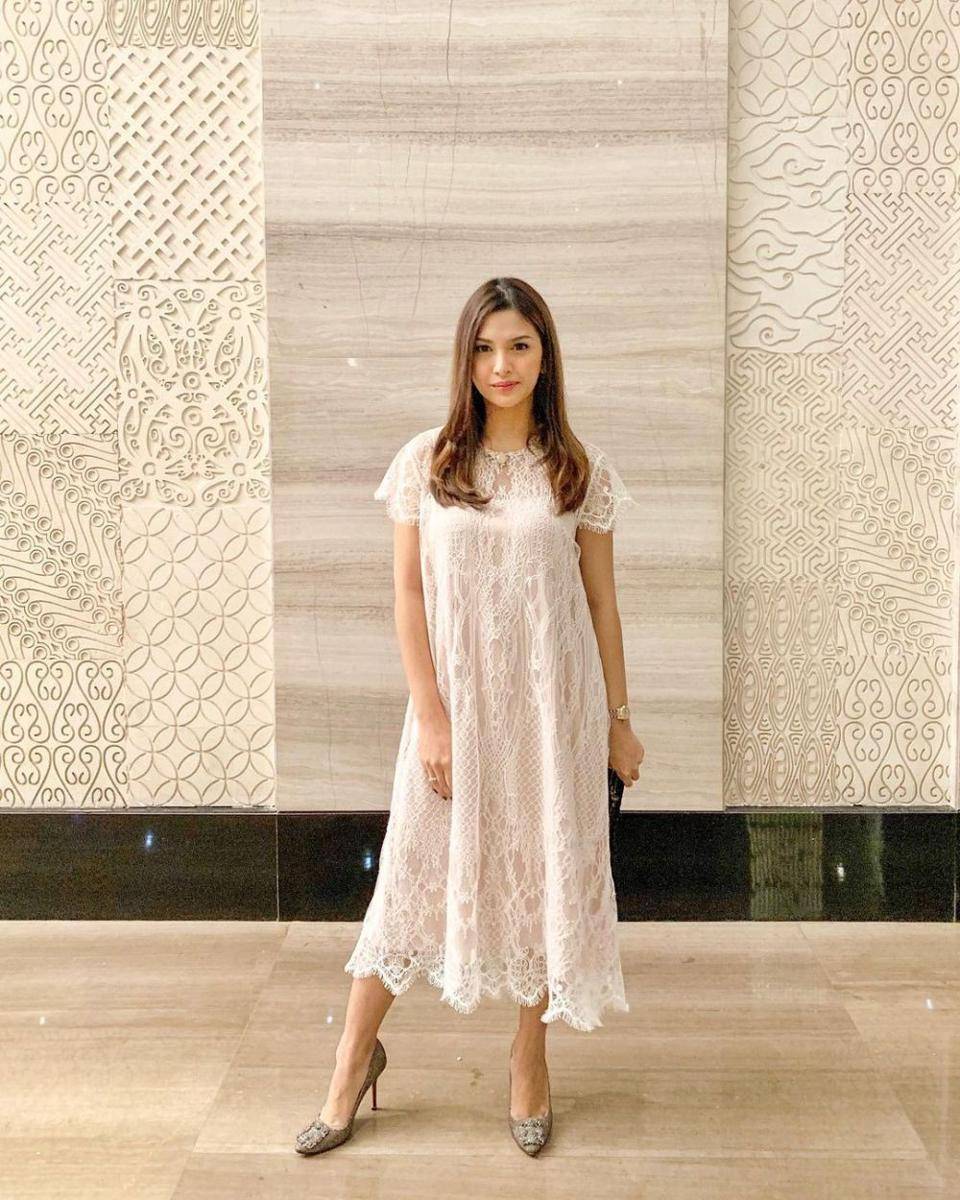 Gaya Kondangan Alisia Rininta (instagram.com/alisiarininta22)