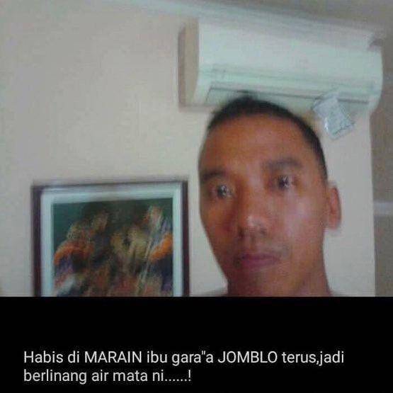 potret ngenes jomblo (instagram.com/humorsantuy)