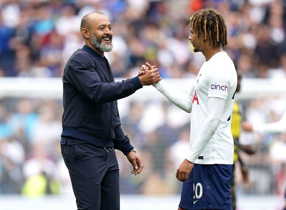 Nuno Espirito Santo dan Dele Alli. (independent.co.uk)