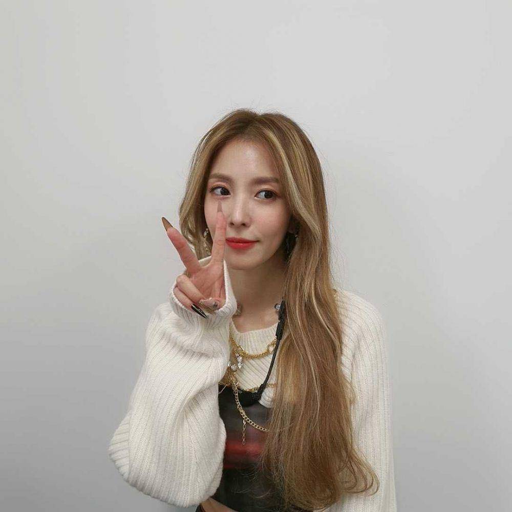 BoA (instagram.com/boakwon)