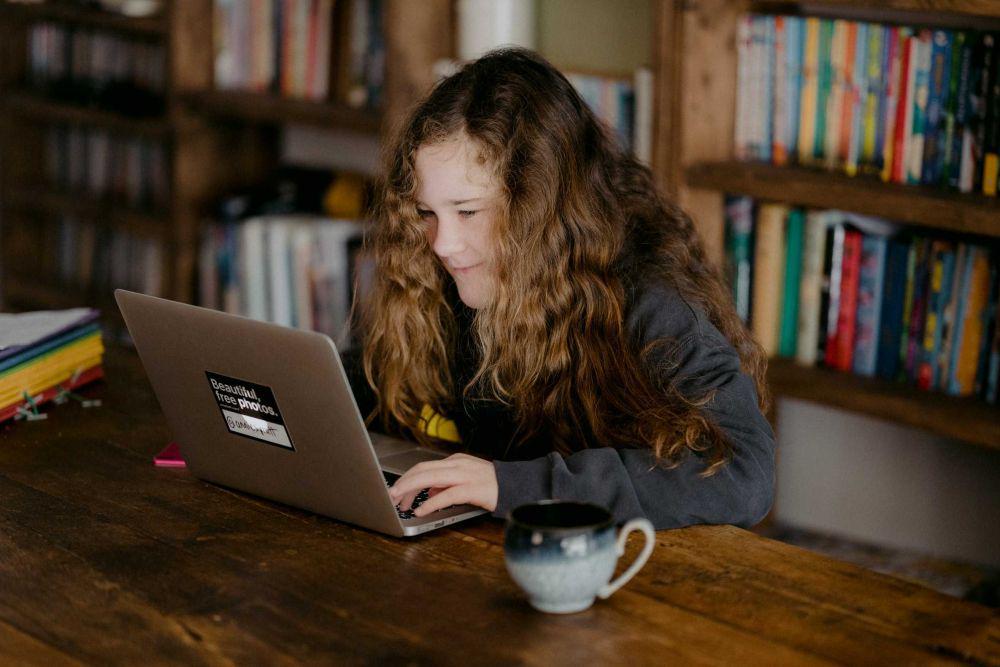 5 Tips Kelola Stres Kuliah sambil Bekerja, Resiko Menjalani 2 Pilihan