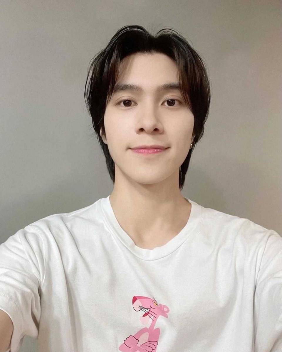 Hendery WayV (instagram.com/wayvofficial)