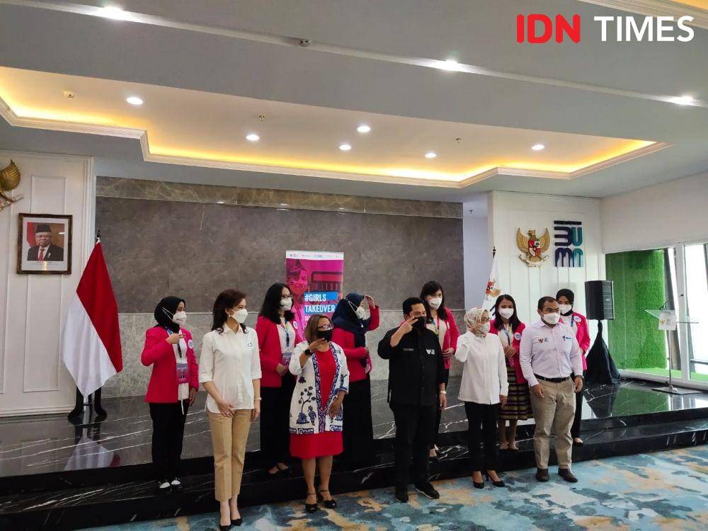 Enam kaum muda perempuan yang akan menggantikan Menteri BUMN dan lima dirut BUMN selama sehari - (IDN Times/Ridwan Aji Pitoko))