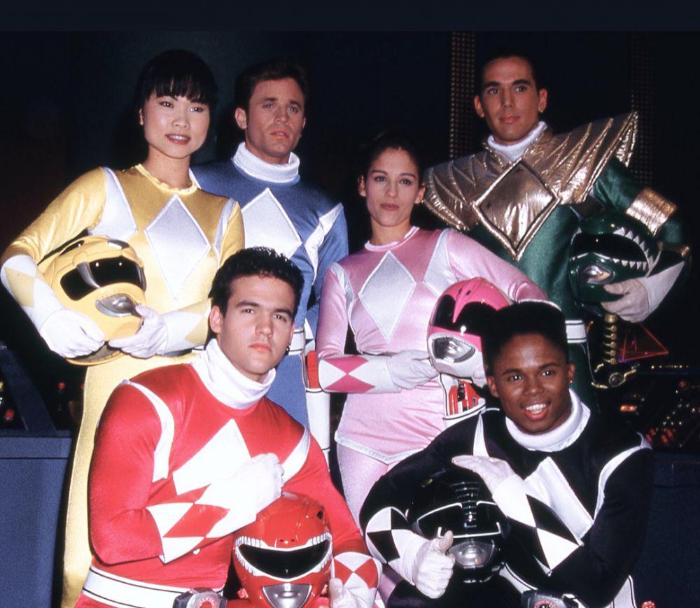10 Momen Kebersamaan Pemeran Mighty Morphin Power Rangers Kini