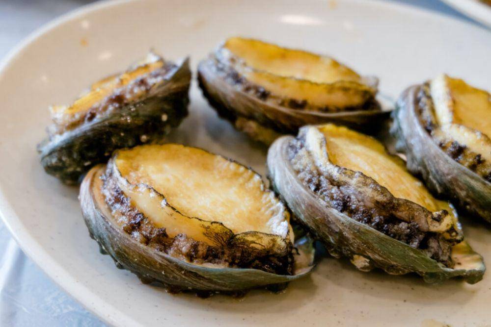 Bahan utama bubur abalone (luxuryviewer.com)
