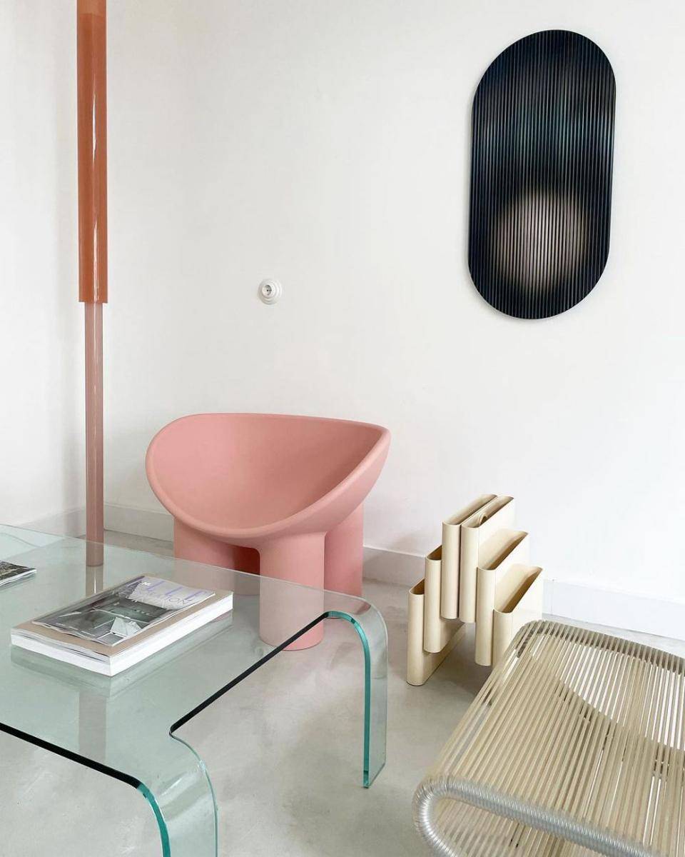 ilustrasi Roly poly chair (instagram.com/ted.amsterdam)