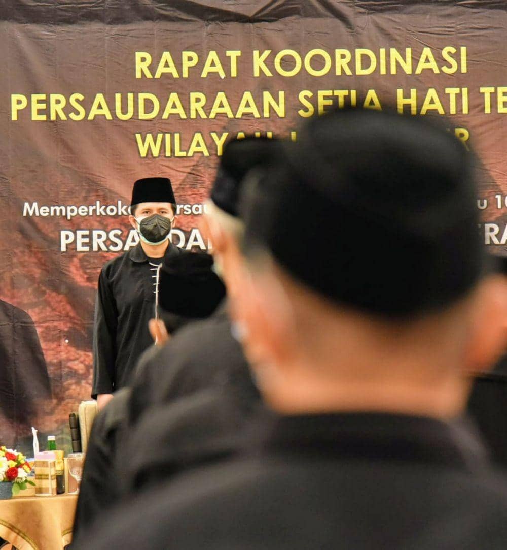 Wagub Jatim, Emil Elestianto Dardak saat rakor bersama PSHT. Dok. Humas Pemprov Jatim.