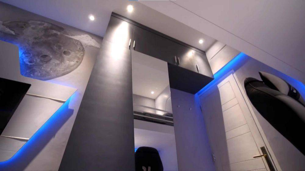 Kamar Jeffry Reksa (YouTube.com/Arrofi Ramadhan/)