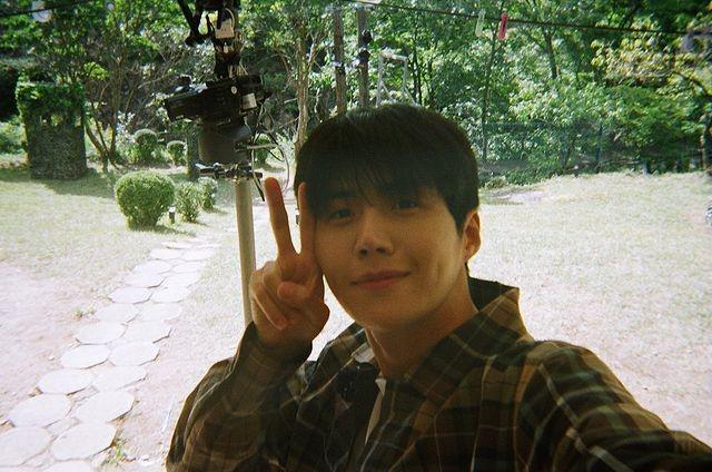 10 Artis Drakor yang Juga Aktif Jadi Member Tetap Variety Show