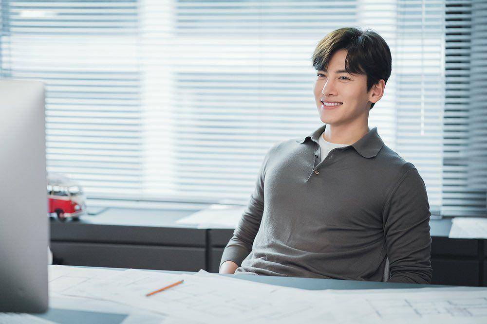 Ji Chang Wook (instagram.com/glorious_enter)
