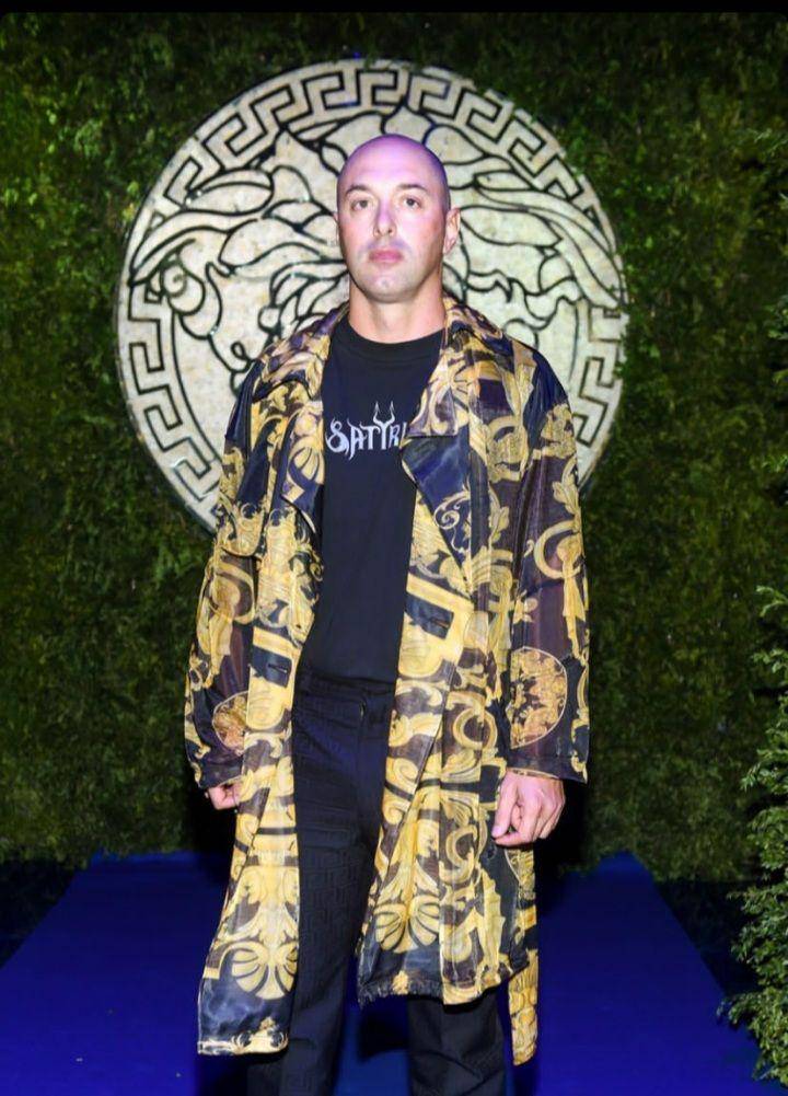 Style seleb pria yang hadir di Milan Fashion Week 2021 (Instagram.com/fendi)