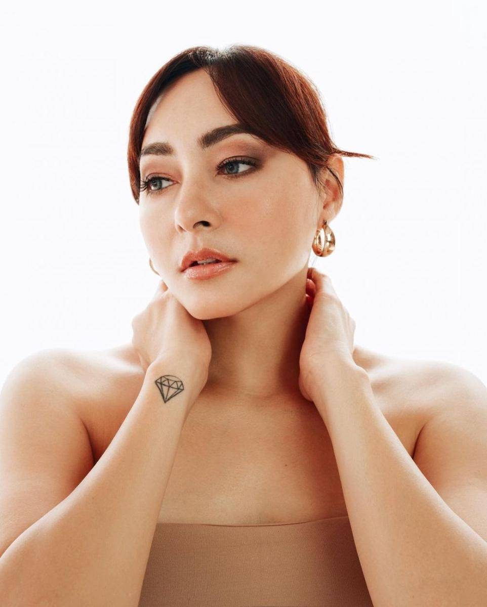 Dewi Rezer (instagram.com/rezerdewi)