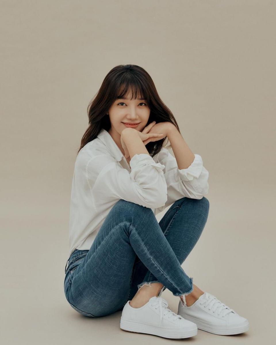Eunji Apink (instagram.com/artist_eunji)