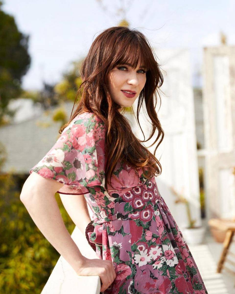 Zooey Deschanel (instagram.com/zooeydeschanel)