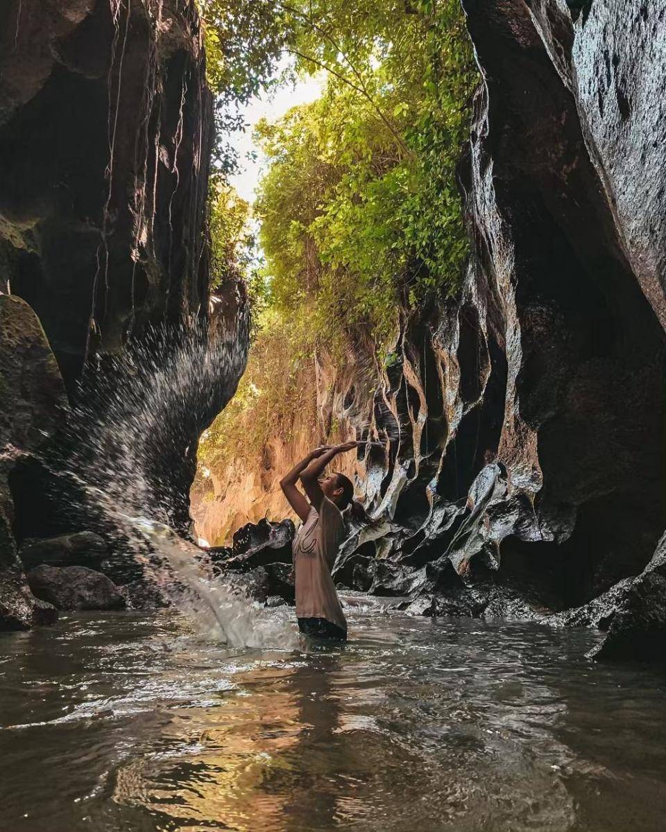 Hidden Canyon Beji Guwang (instagram.com/sasha.daodao)