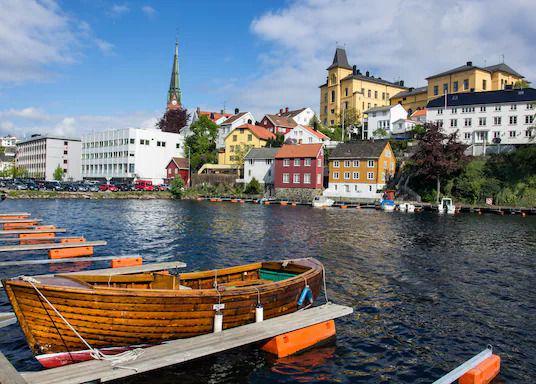 Potret Kota Arendal (hotels.com)