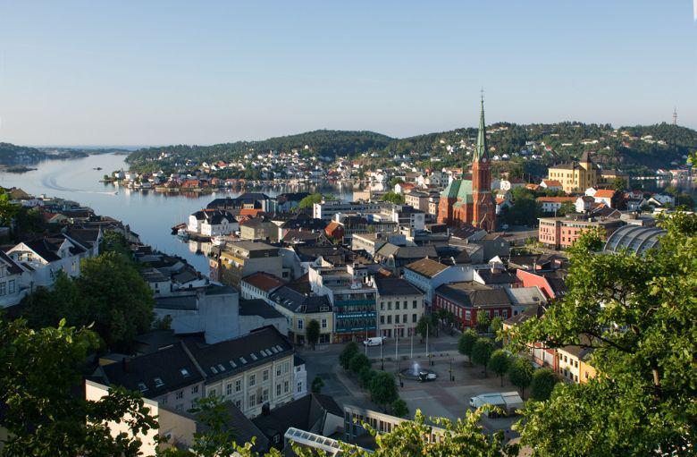 Potret Kota Arendal (dadfordisney.com)