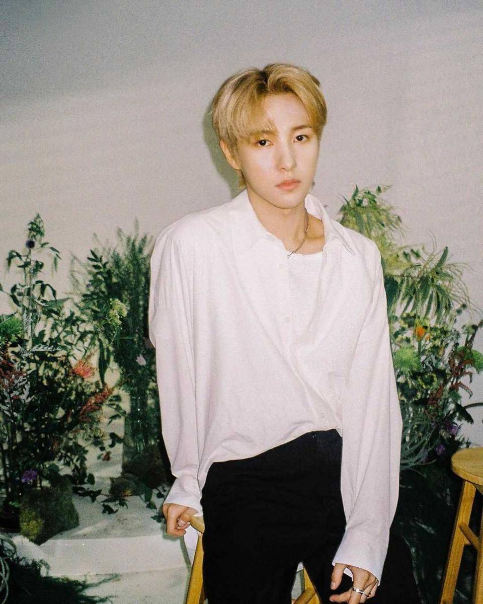 Renjun NCT (instagram.com/nct)