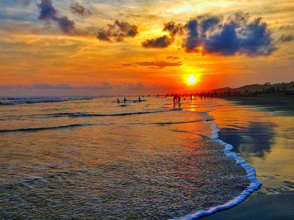 Sunset di Yogyakarta (instagram.com/pungkiwaluyo)